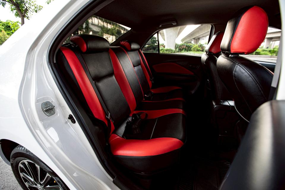 Toyota Vios 1.5E ปี 2010 เกียร์ออโต้ สีขาว   14
