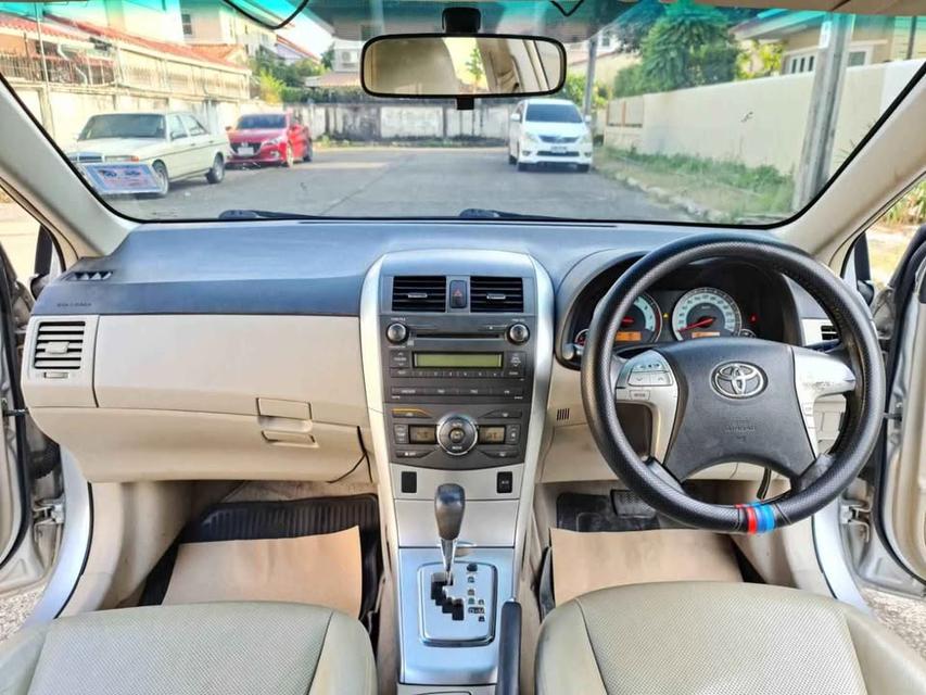 Toyota Corolla Altis 2012 11