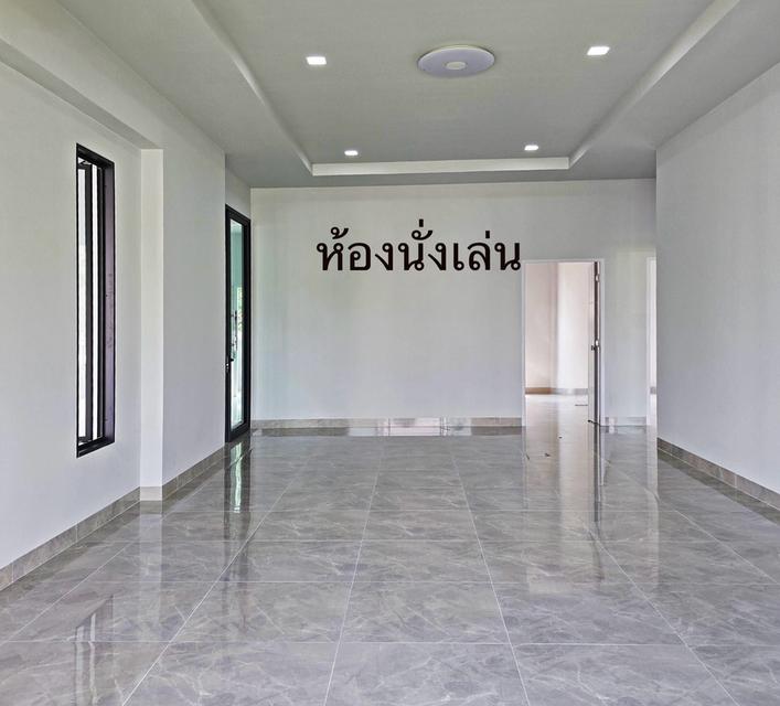 รายละเอียดบ้าน เนื้อที่ 89 ตารางวา 3 ห้องนอน 2 ห้องน้ำ 1 ห้องรับแขกกว้าง 1 ห้องครัว พร้อมครัวปูนใช้งานจริง ที่จอดรถ 2 คัน พร้อมจัดสวนสวยรอบบ้าน 8