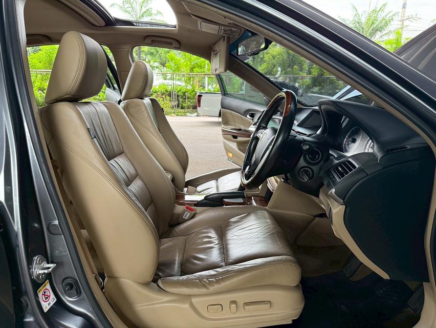 ขายรถ Honda Accord 2.4JP CBU ปี 2012 สีเทา เกียร์ออโต้ 9