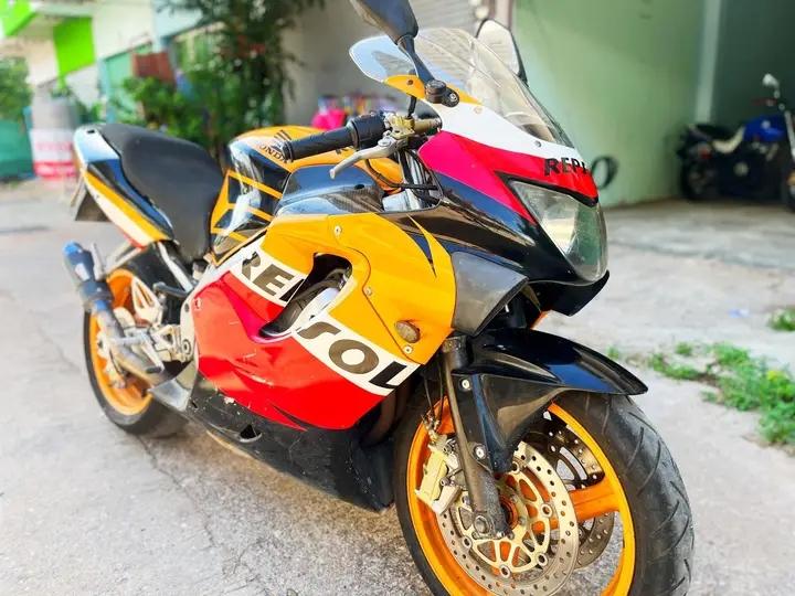 รถบ้านราคาเบาๆ  Honda CBR600