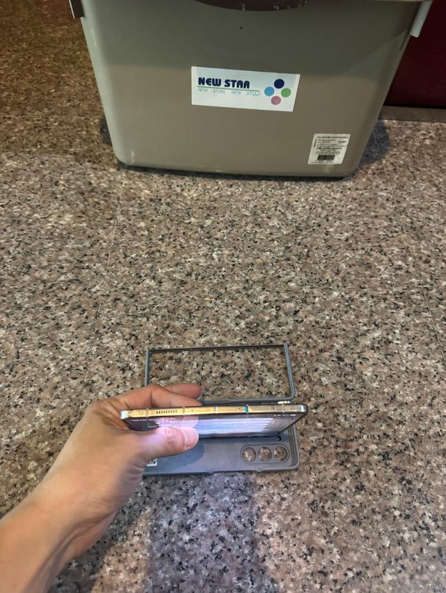 ขายๆๆๆถูกSamsungFold5สีใหม่Cream512กิ๊กฟิมทั้งเครื่องยังไม่ได้ลอกเลยคับใหม่มากๆสูนTrueสภาพสวยการใช้งานดีเยี่ยมทุกๆฟังชั่นเครื่องรีสโตได้ตลอดไม่มีติดแอ รูปที่ 3