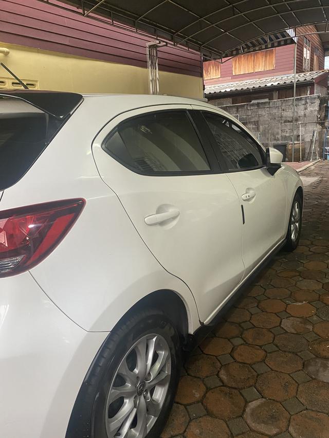 mazda2 ปี 2015  SKY ACTIVE 1.3 5