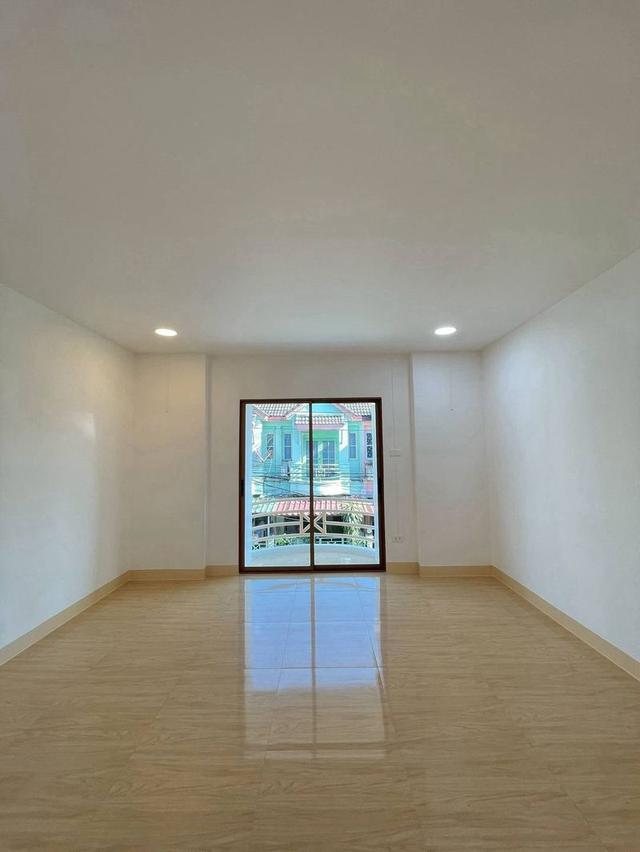 หมู่บ้านร่มโพธิ์ บางบัวทอง ใกล้แยกบางพลูทาวน์เฮาส์ 2 15