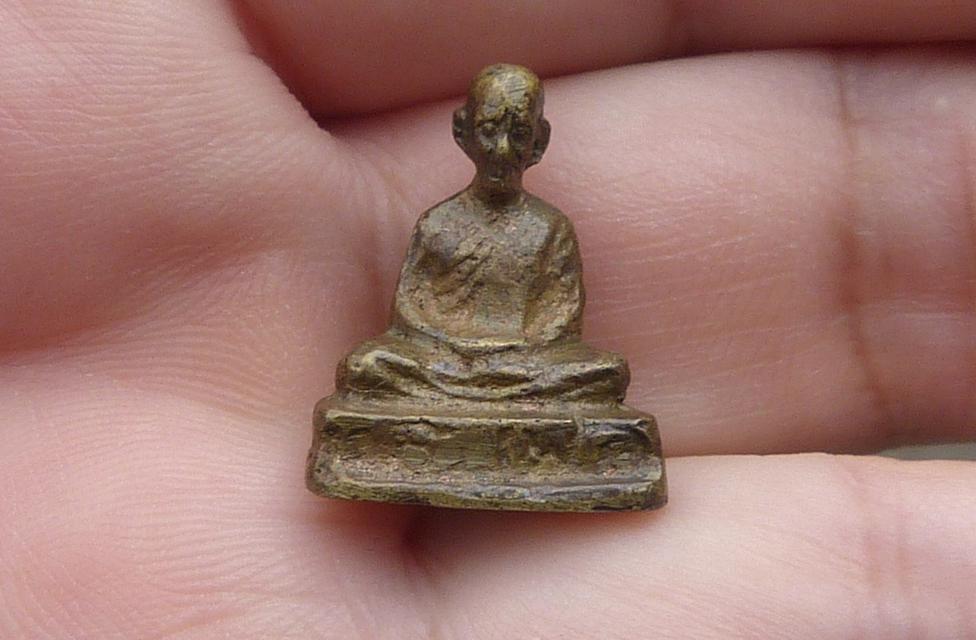 รูปหล่อหลวงพ่อทบ หัวไม้ขีด