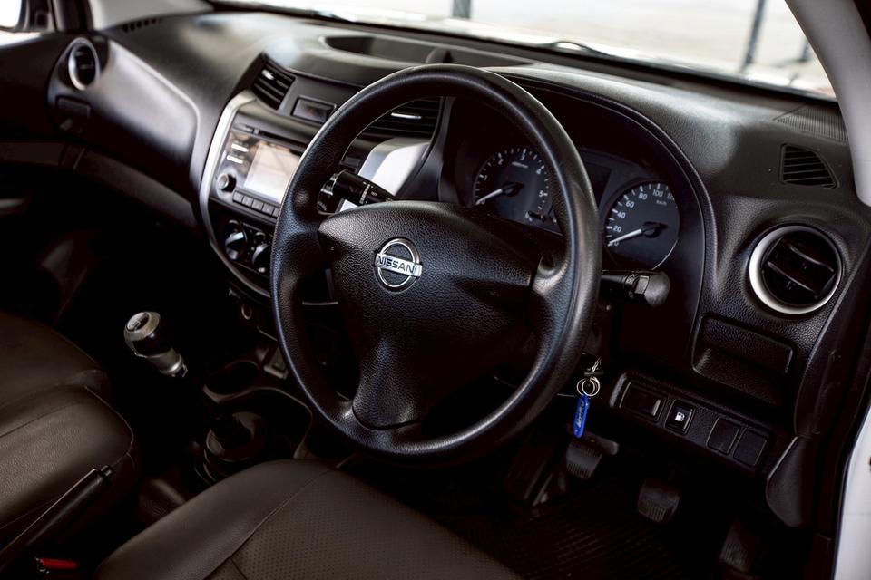 NISSAN NAVARA NP300 2.5 SL SINGLE CAB สีขว ปี 2015  15