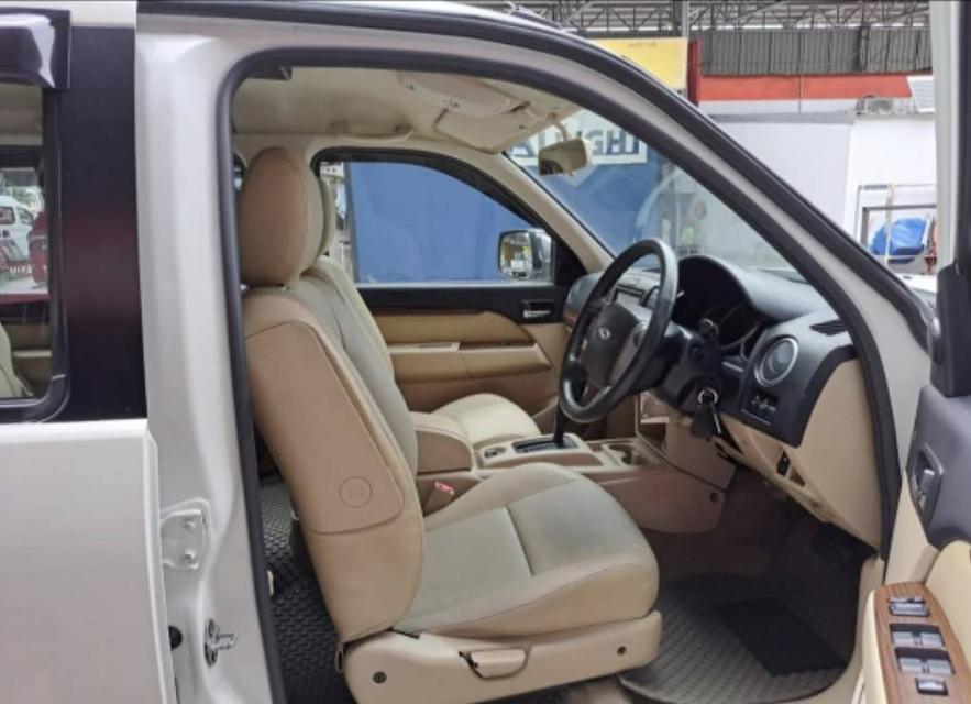 2013 Ford Everest 3.0 LTD ขับ4 เครดิตดีฟรีดาวน์