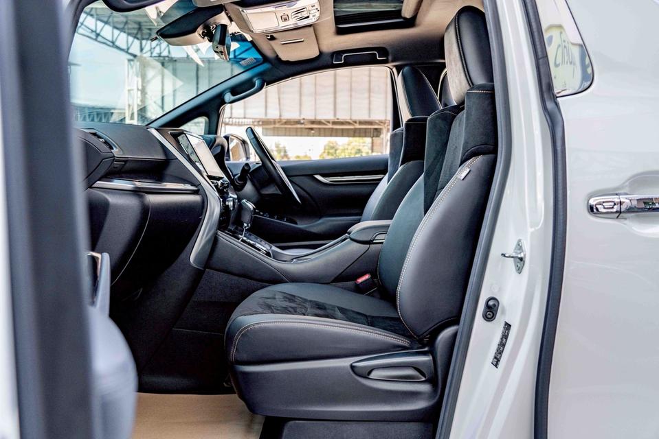 รหัสรถ NP561 รุ่นรถ : TOYOTA ALPHARD 2.5HYBRID S TYPE GOLDปีรถ : 2021 11