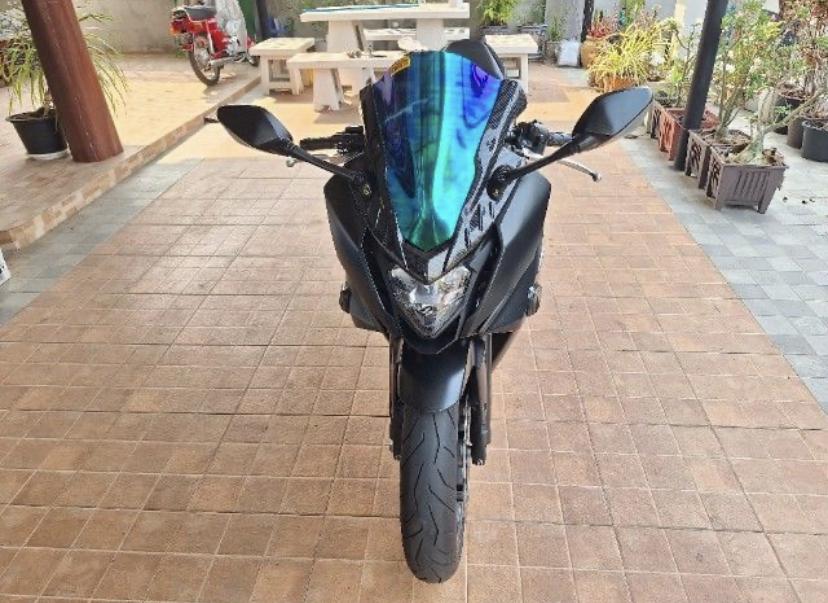 Honda CBR 650 สีดำ 3