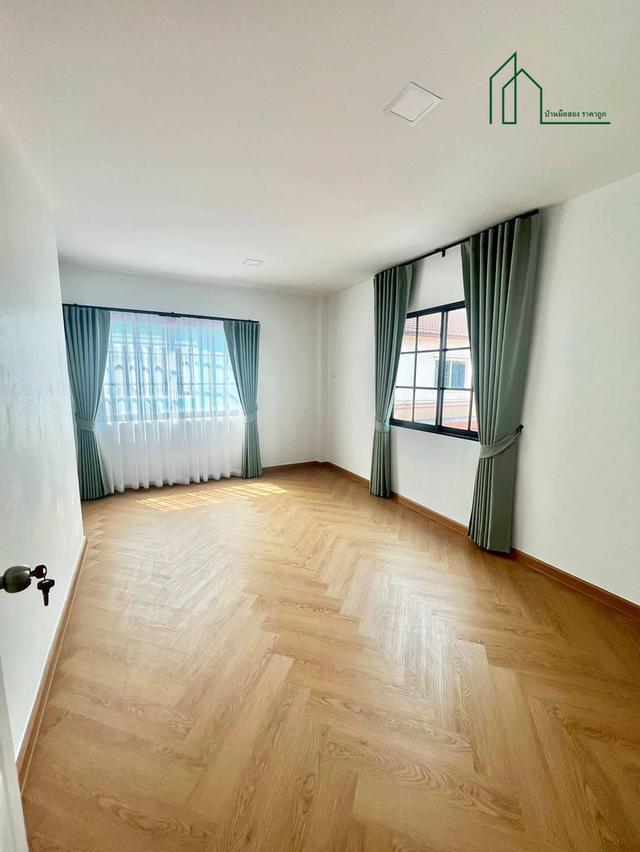 ทาวน์เฮ้าส์ 2ชั้น หมู่บ้าน เค.ซี.รามอินทรา 8 ถนนไทยรามัญ คลองสามวา 15