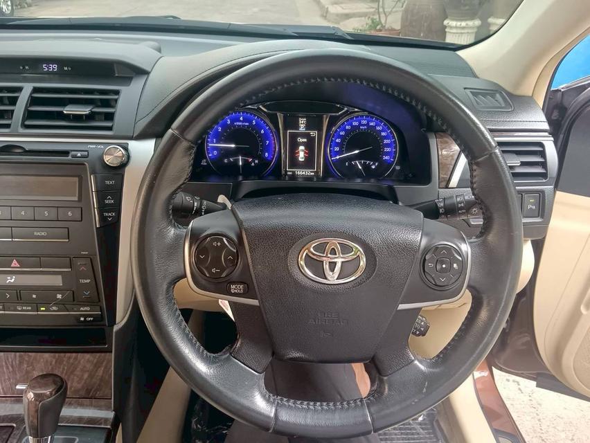 Toyota #Camry 2.0G D4S 2016 MNC เครื่อง D4S เกียร์ ออโต้ มือเดียวป้ายแดง เข้าศูนย์ทุกระยะ สีน้ำตาลรถจริงสวยกว่าในรูป✌(ไมล์166,432โล) 💸เสนอราคาเพีย รูปที่ 14