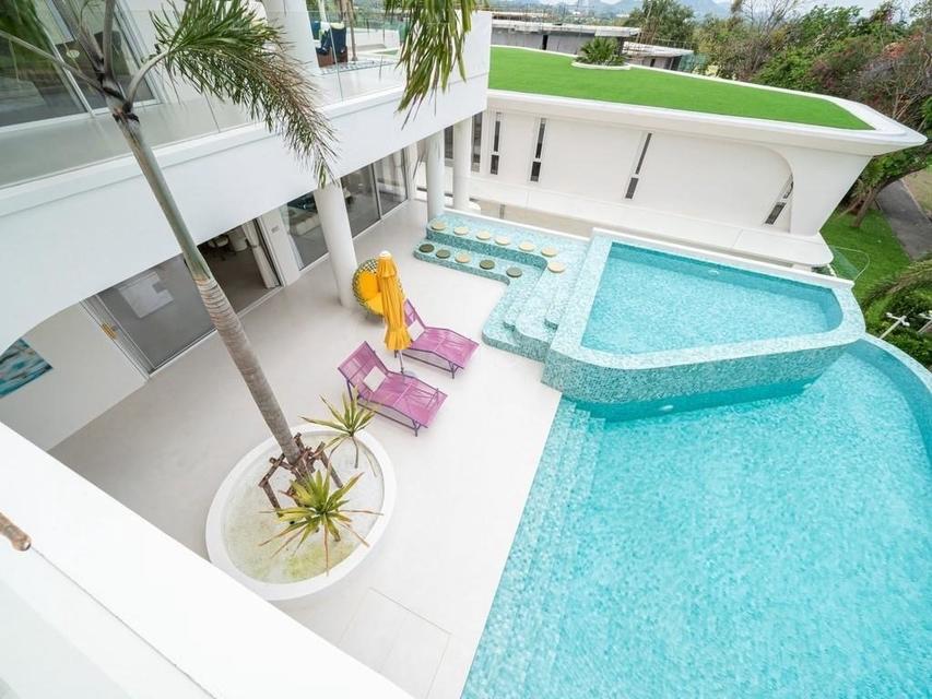 For Sale — Luxury Pool Villas at Phoenix Gold Golf Club, Pattaya Type A• 3-storey luxury villa• Land size: 881.6 sq.m 6 bedrooms 10 bathrooms 14