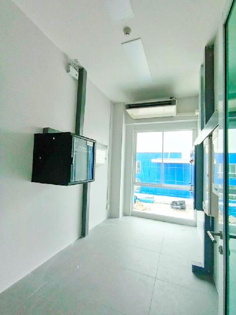 นิคมอุตสาหกรรมเวลโกรว์ 1.7 กม. ให้เช่าโกดัง 1722ตร.ม. ติดถนนบางนา ตราด พื้นที่ freezone Thai Country Club 3.5กม. วัดบางพ 6