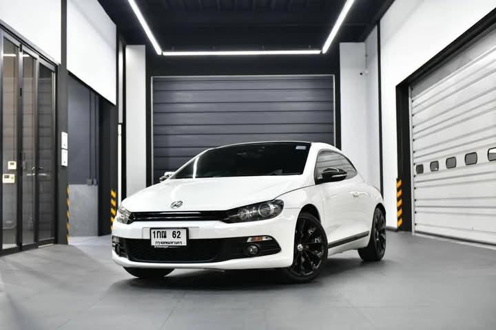 Volkswagen Scirocco สีขาวสวยๆ