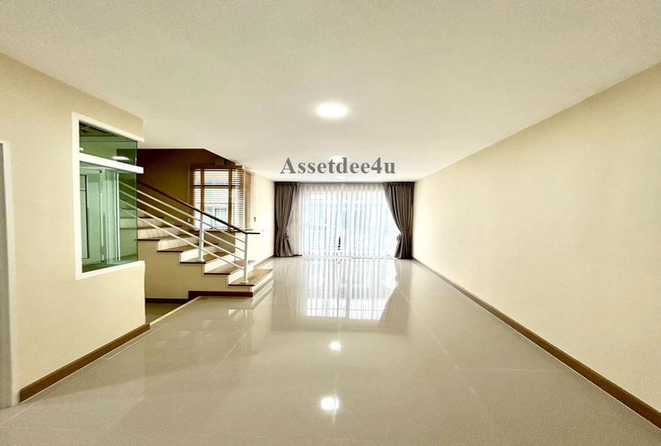 AT573 ให้เช่าทาวน์โฮม 2 ชั้น โกลเด้นทาวน์ ฟิวเจอร์ รังสิต ใกล้ฟิวเจอร์ รังสิต