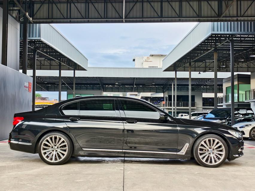🚗 BMW 740Li Limousine RHD (G12) 2017 รูปย่อยที่ 4