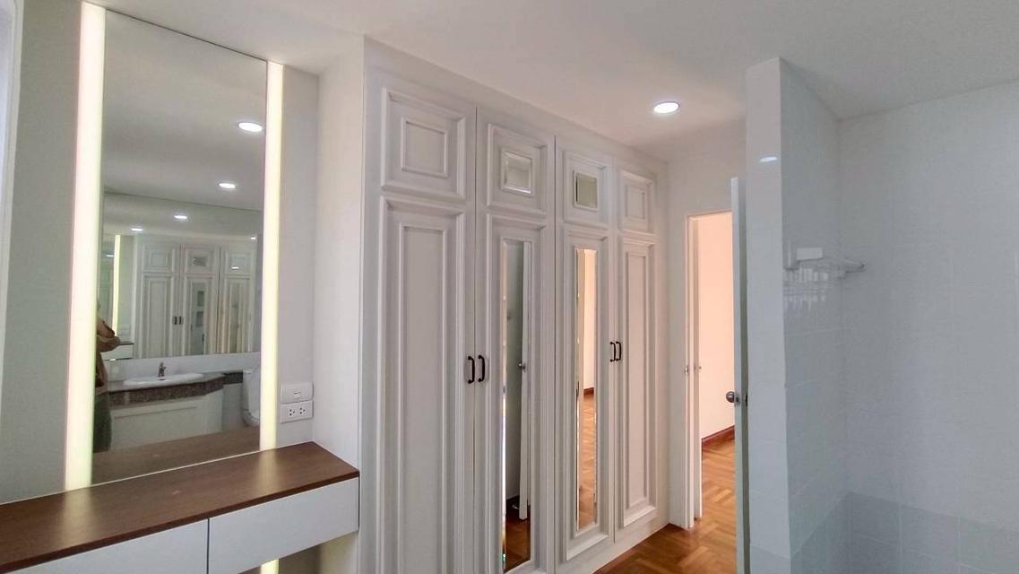 ขายบ้านเดี่ยวรีโนเวทใหม่ตกแต่งบิวอิ้นพร้อมอยู่ ติดรถไฟฟ้า 2 สาย เพียง 150 ม. ราคา 6.5 ล้าน 2