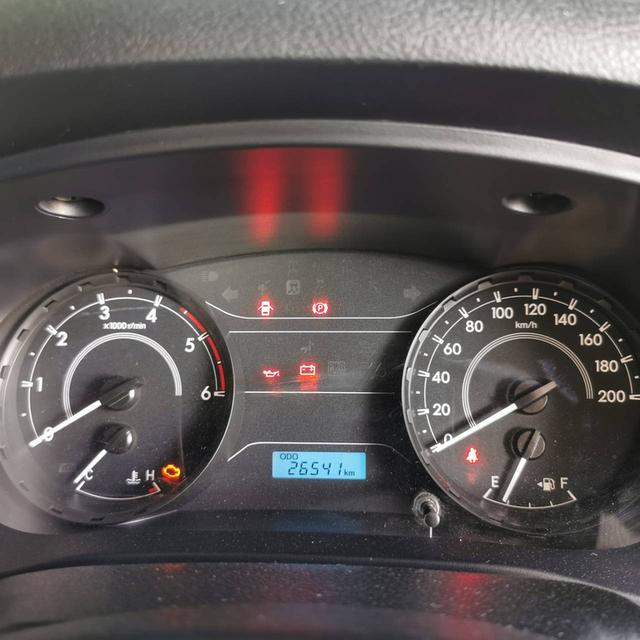 กระบะสี่ประตู มือสอง สภาพป้ายแดง รูปที่ 10