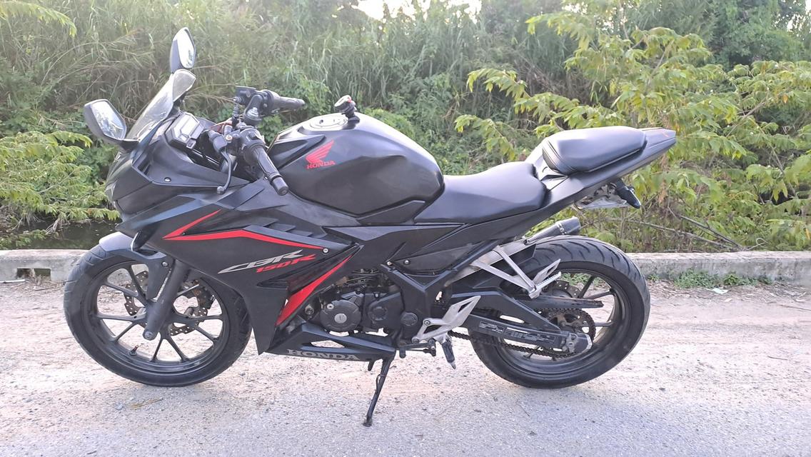 Honda Cbr150 รถบ้านเอกสารครบ