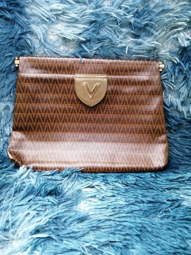 กระเป๋าคัทValentino