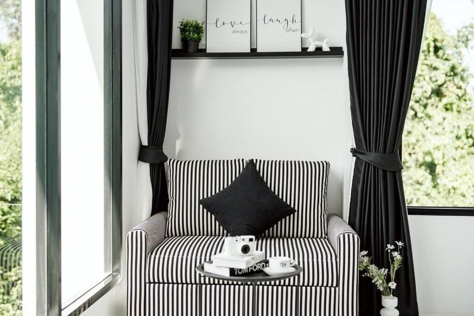 For rent pool villa style modern 2 storey beachfront Pattaya Najomtien  11