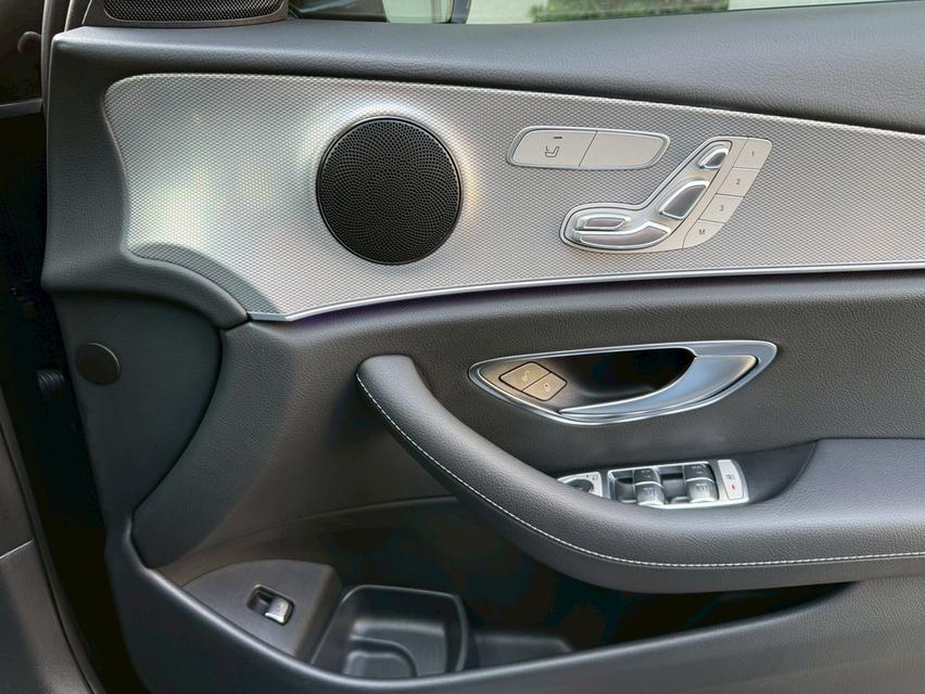 Benz E220D Sport ปี21 รูปที่ 13
