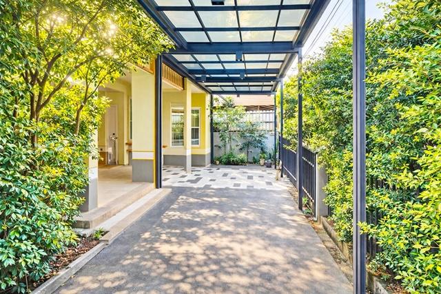 ถูกที่สุดใน ซาฟารี รร. สาธิตพัฒนา 500 ม.บ้านเดี่ยวให้เช่า 2 ชั้น 3นอน 3น้ำ ใกล้ หทัยราษฎร์ 39 เพียง 800 ม. ปัญญาอินทรา 2