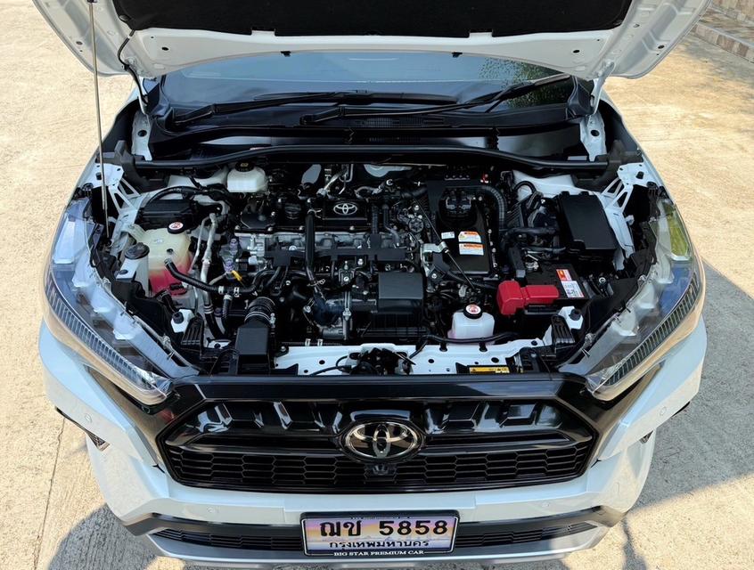 2025 TOYOTA CROSS EHEV GR SPORT รุ่น TOP รถมือเดียวออกป้ายแดง รถวิ่งน้อยเพียง 10,200 กม รถไม่เคยมีอุบัติเหตุครับ รูปที่ 15