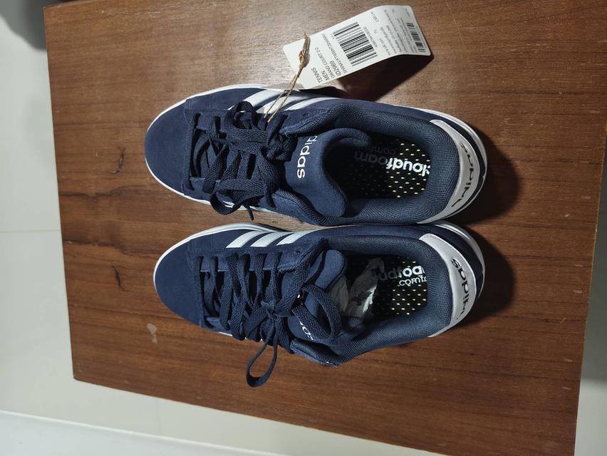รองเท้า adidasของแท้ ซื้อมาแล้วใส่ไม่ได้ไม่เคยใส่ลงพื้น size US 8 UK 7 1/2