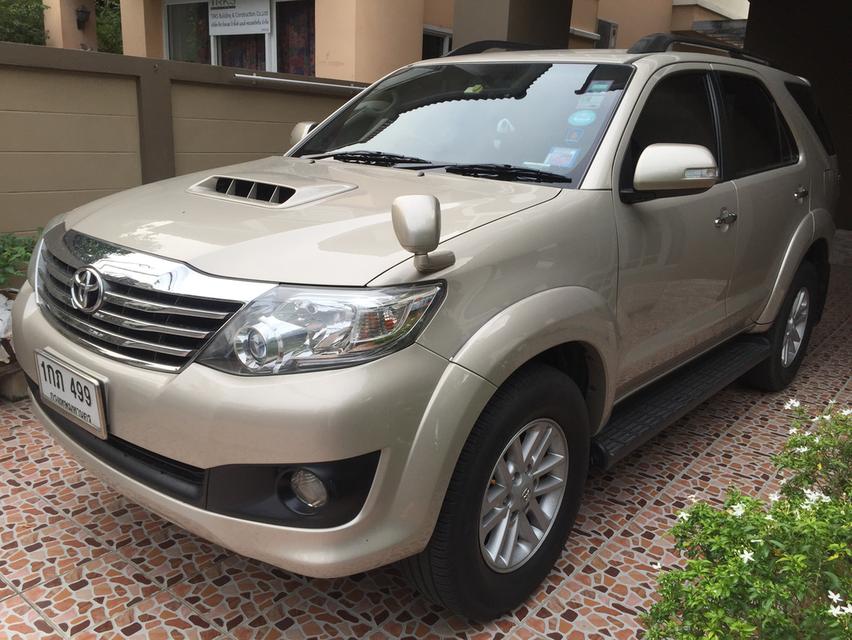 Toyota Fortuner ปี 2012 รูปที่ 2