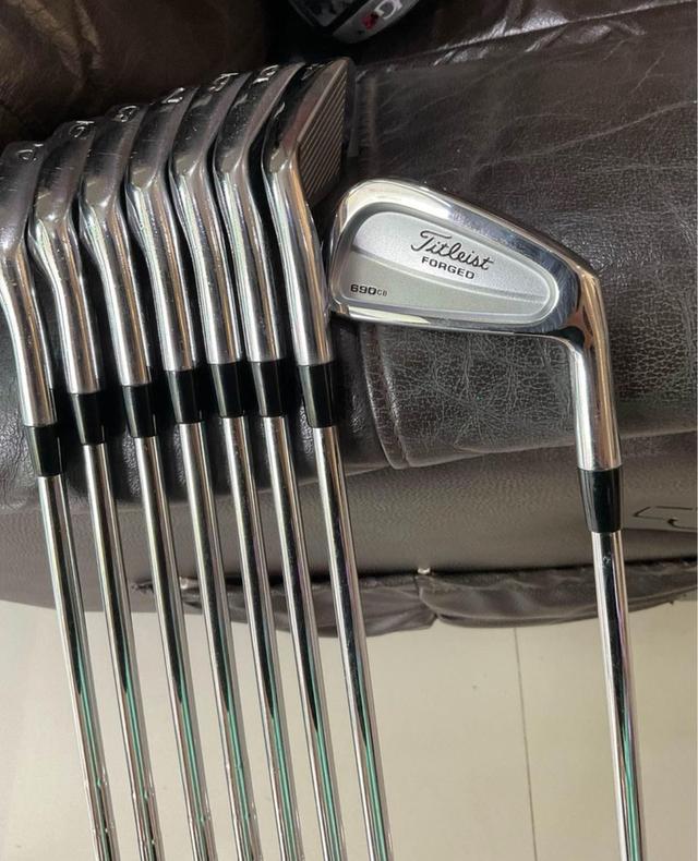 ชุดไม้กอล์ฟ Titleist CB690 2