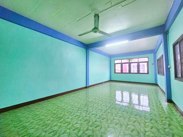 รามอินทรา 1.3กม.ให้เช่าอาคารพาณิชย์ 4.5ชั้น-ทำAIRBNBได้ เซ็นทรัล ฟู๊ดแลนด์ บิ๊กซี MRTรามอินทรา กม.4 50ม. ดาดฟ้า 4นอน 4น้ 7