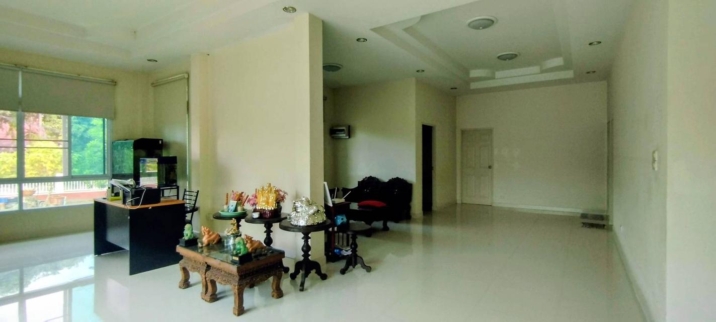 บ้านเดี่ยวพร้อมที่ดิน 4