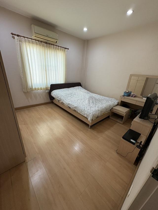 ขายบ้านทาวน์โฮมพร้อมอยู่ หมู่บ้านปริญลักษณ์ ไลท์ พระราม 5  นนทบุรี 9