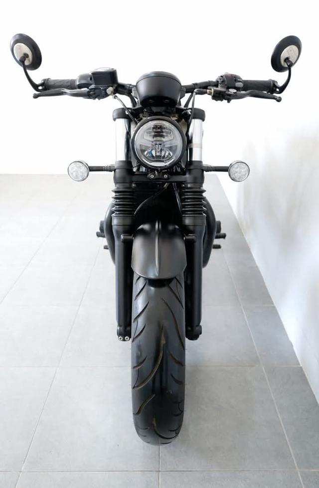 มอเตอร์ไซค์ Triumph Bonneville Bobber 14