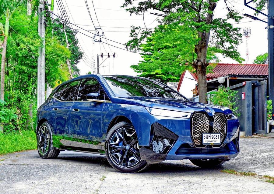 BMW iX eDrive50 Sport ปี 2021