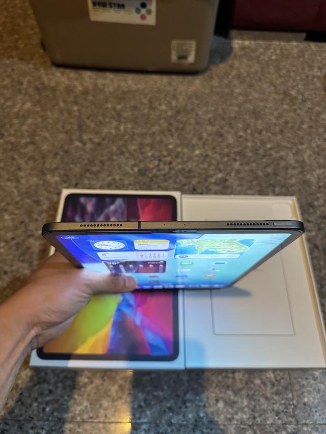 ขายiPadPro11นิ้วสีSpace Gray128กิ๊กWifi Celluer มีกล่องอีมี่ตรงสภาพสวยๆใช้งานดีถูกๆ 3