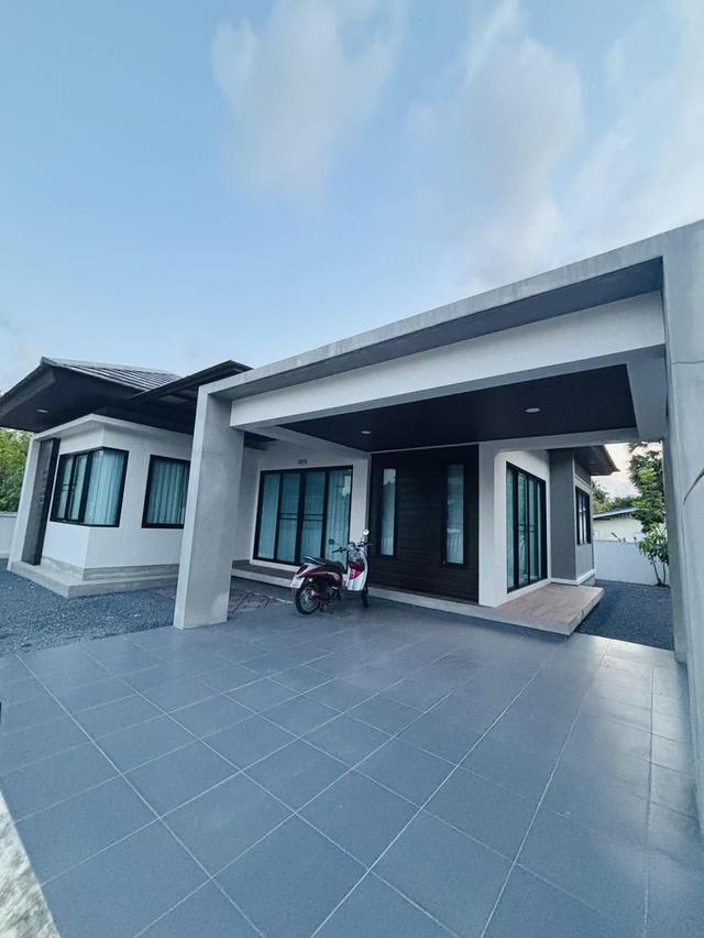 บ้านเดี่ยว 3 ห้องนอน 2 ห้องน้ำ 1 ห้องครัว1 ห้องโถงพร้อมเฟอร์นิเจอร์ 2