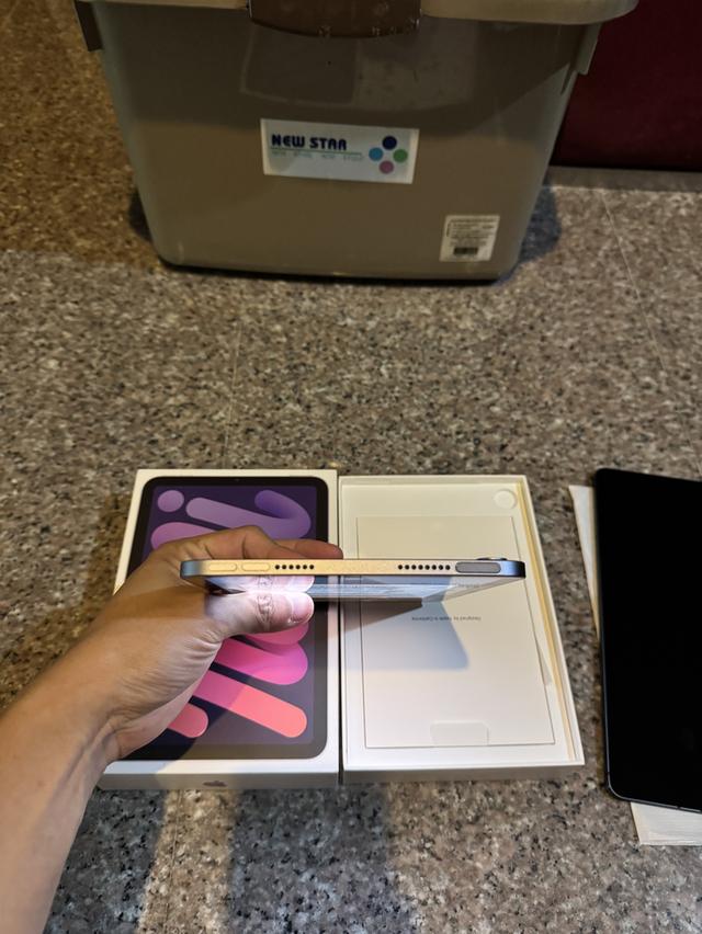ขายiPadMini6สีPurple64กิ๊กมีกล่องสภาพสวยๆใช้งานกีถูหๆ รูปย่อยที่ 3
