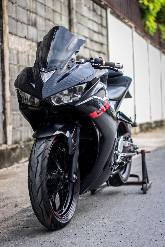 Yamaha R3 7