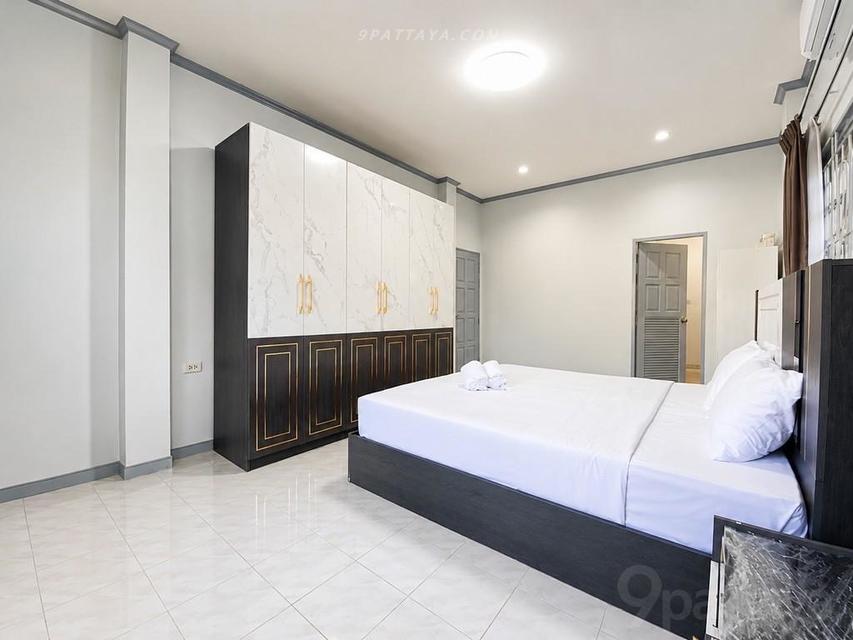 3-Bedroom Pool Villa for Rent in View Point JomtienSingle-storey detached house with private pool and spacious parking. Located in View Point Jomtien 5