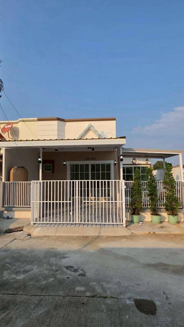 หมู่บ้านพิมลราช1 บางบัวทอง ทาวน์เฮาส์ชั้นเดียว  ตกแต่งใหม่พร้อมอยู่ ถนนบ้านกล้วย  ทำเลสวยหน้าบ้านกว้าง 1