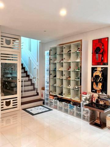 ให้เช่า #บ้านเดี่ยว หมู่บ้านเดอะซิตี้ เอกมัย-ลาดพร้าว ซอยคุณประสะนีย์ #ใกล้นานาชาติKIS #ใกล้Centralพระราม9 AJ 095-164-29 5