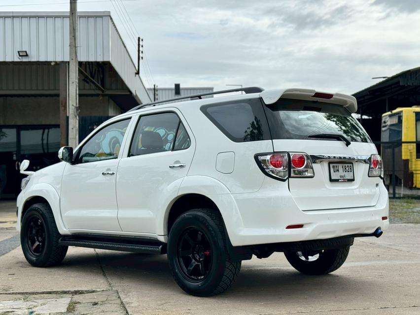 Toyota Fortuner 2.5V ปี15 7