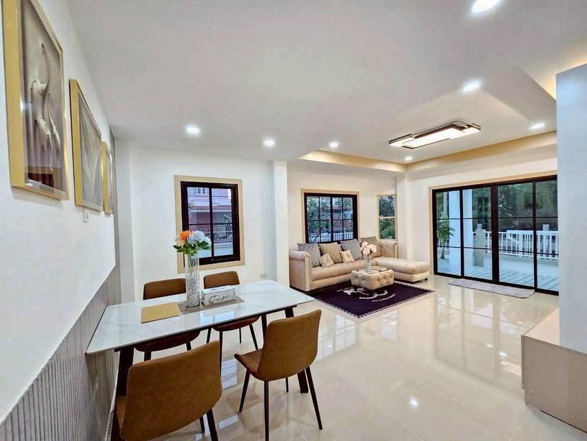 บ้านมือสองรีโนเวท 6 ห้องนอน บางบัวทอง 10