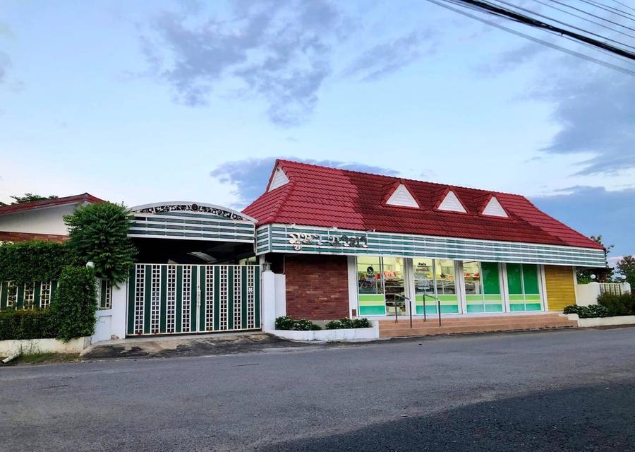 ขายบ้านพร้อมกิจการขายอุปกรณ์ตัดเย็บ (ขายด่วน) ทำเลดี ใกล้บ้านดอนหลวง ชุมชน ตลาด วัด 1