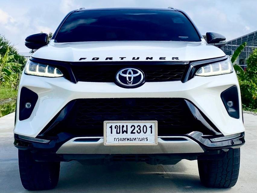 ขายToyota Fortuner 2.4V ปี21 2