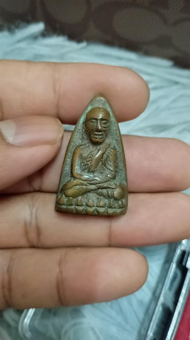 หลวงปู่ทวดเตารีด พิมพ์ใหญ่ ปี 05