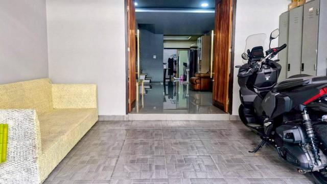 ทาวน์เฮ้าส์ 3 ชั้น บ้านนอกโครงการ ซอยประชาอุทิศ 91 แขวงทุ่งครุ เขตราษฎร์บูรณะ กทม. 5