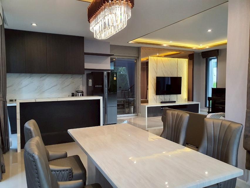 ขายบ้านในหมู่บ้านเดอะแกรนด์ปิ่นเกล้า โซนอัลพีน่า 9